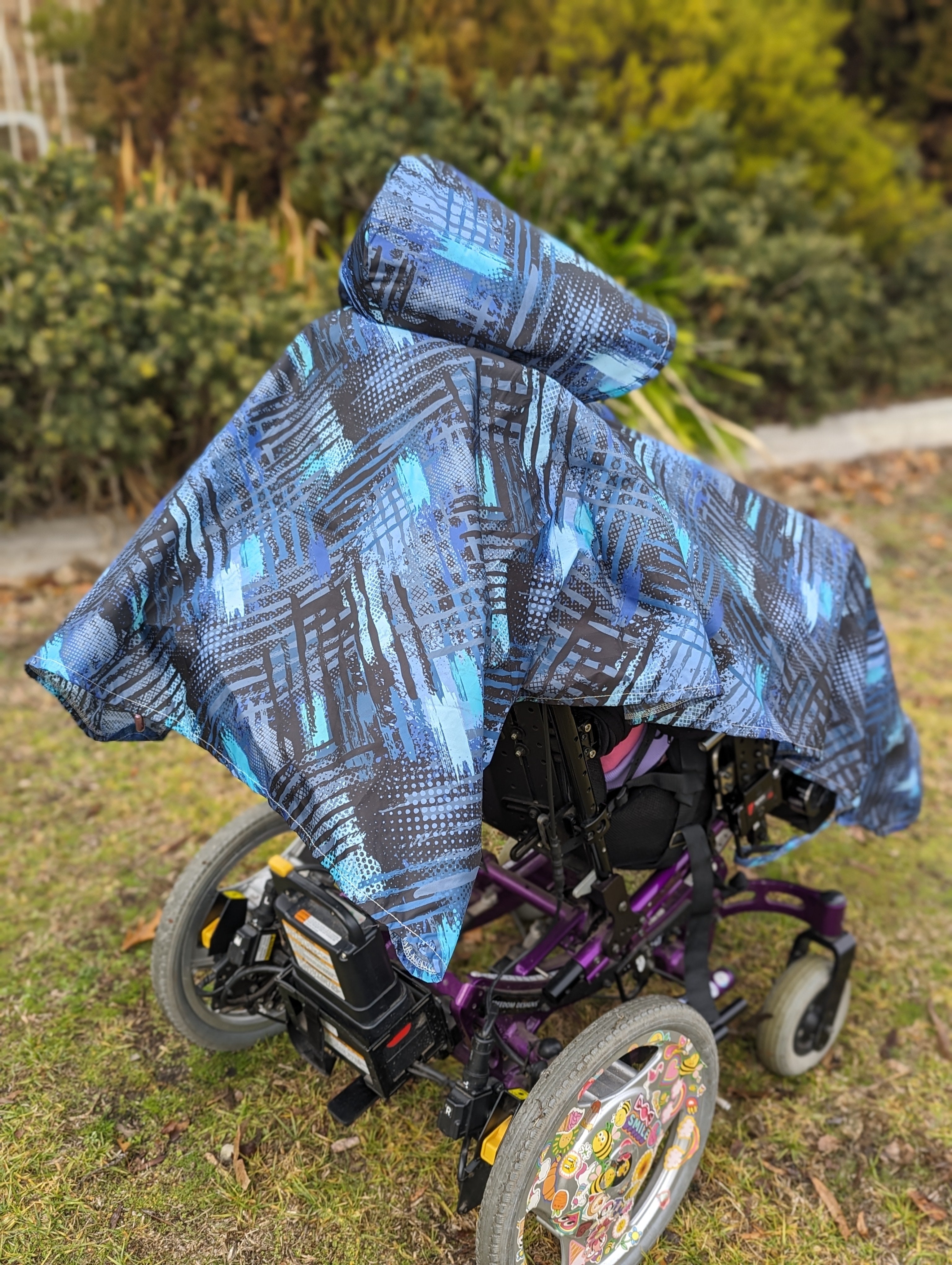 Mimi Poncho - Premium Poncho from Mimi Blankets - Just $58.65! Shop now at Mimi Blankets